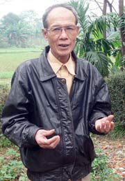 Lạ[-]lùng[-]pho[-]tượng[-]quý[-]500[-]tuổi[-]giữa[-]cánh[-]đồng